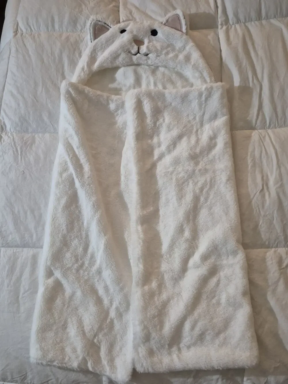 💥 POTTERY BARN KIDS Kitty Fur Nursery Critter Wrap Hooded Towel White Lyla C